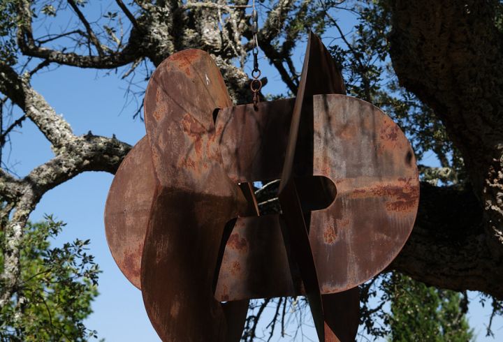  Escultura enlaces de Maria Leal da Costa num dos caminhos da Quinta do Barrieiro 3