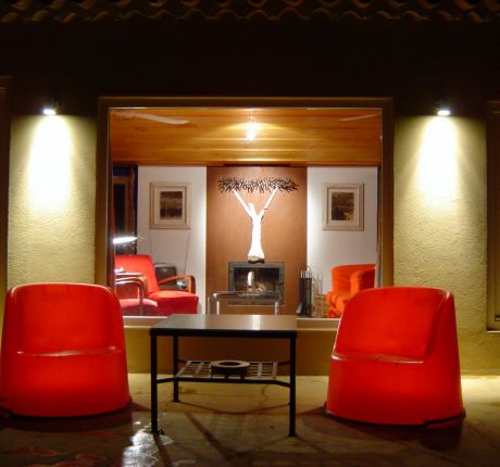 Terraço à noite da Casa Nascente