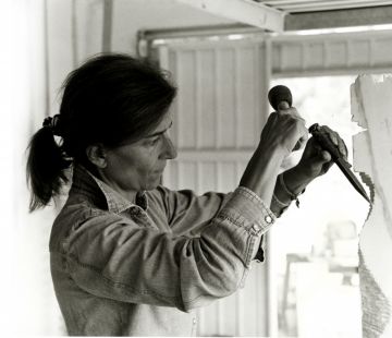 Conhecer o trabalho e atelier de Maria Leal da Costa