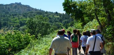 Passeios pedestres históricos ou de natureza